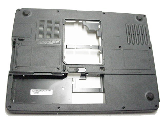 Dell Inspiron 1501 131l OEM Laptop Bottom Base Lower Case Assembly D Cover P/N PM808, 0PM808